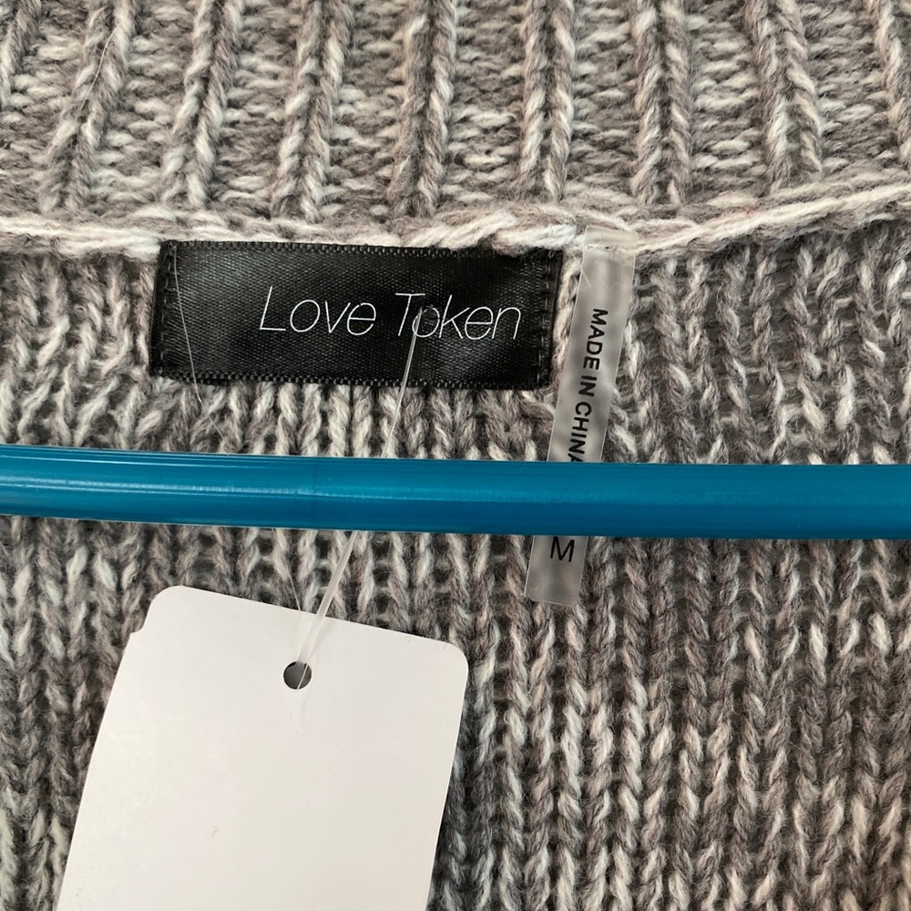 NWT Love Token Grey & White Amelia Fringe Sweater - Picture 4 of 8